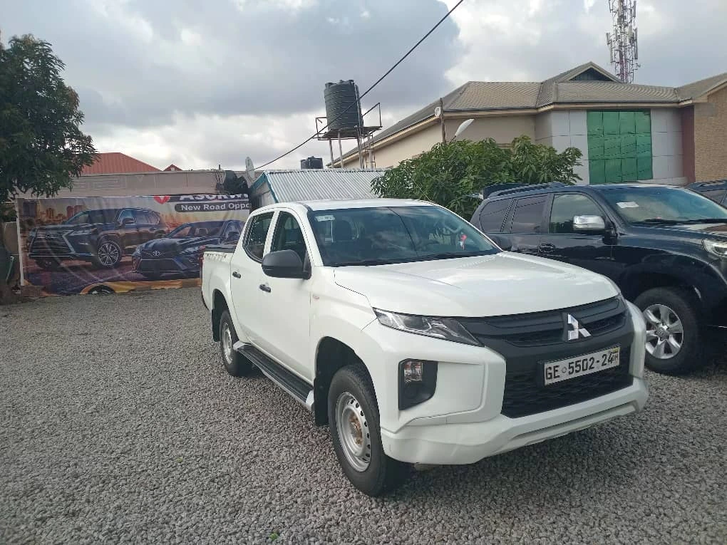 Land Cruiser available from Maskor Car Rental